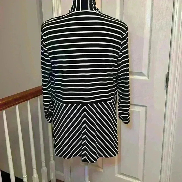 Chico's Size 0 (same as size 4/6) Striped Open Front Poly/Spandex Cardigan - Picture 4 of 12